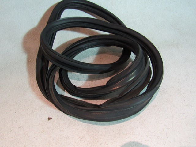 2002 Honda S2000 Trunk Seal