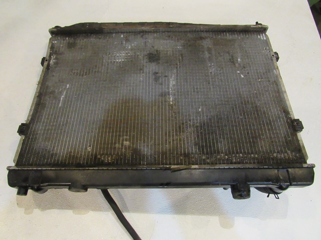 03 04 Infiniti M45 Radiator Missing Pin