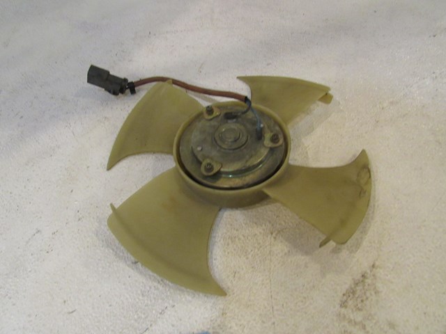 2002 Honda S2000 LH Driver Radiator Cooling Fan