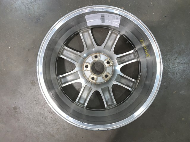 2004 Infiniti M45 18x7-1/2 8 Spoke Wheel OEM
