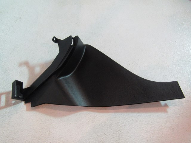 2005 2006 Infiniti G35 Coupe LH Driver Knee Kick Panel 68135 AC700