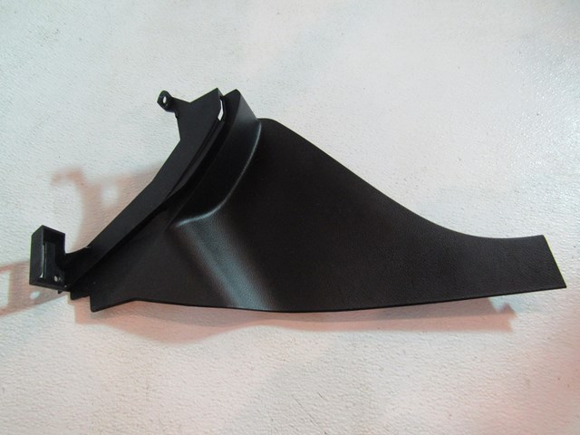 2005 2006 Infiniti G35 Coupe LH Driver Knee Kick Panel 68135 AC700