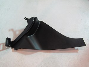 2005 2006 Infiniti G35 Coupe LH Driver Knee Kick Panel 68135 AC700