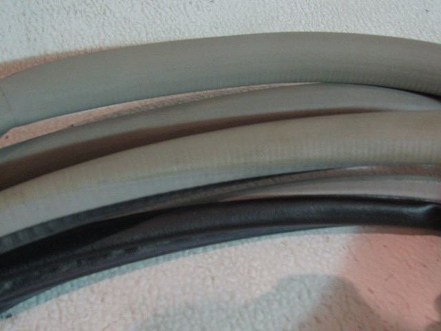 2006 Infiniti G35 Coupe RH Passenger Door Seal-Stone