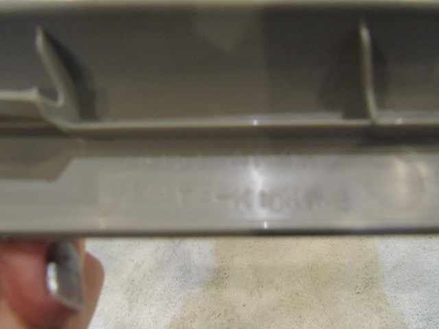 2007 Infiniti G35 Coupe RH Pass Door Sill Trim-Stone