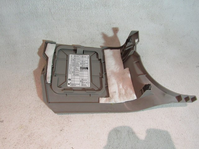 05 06 Infiniti G35 Coupe LH Driver Lower Kick Panel 66901AM600 - Stone