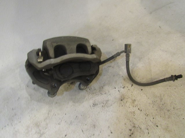 2006 Infiniti G35 Coupe Front RH Passenger Caliper