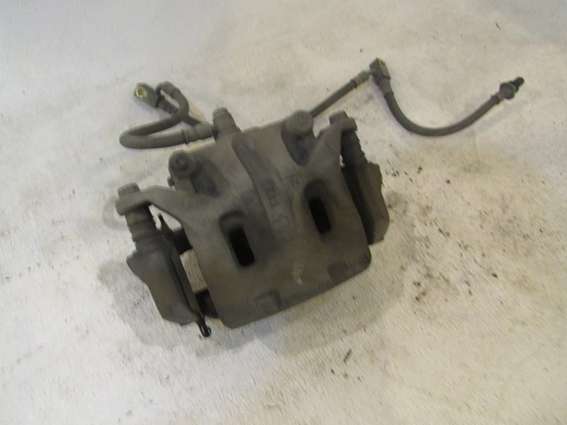 2006 Infiniti G35 Coupe Front RH Passenger Caliper