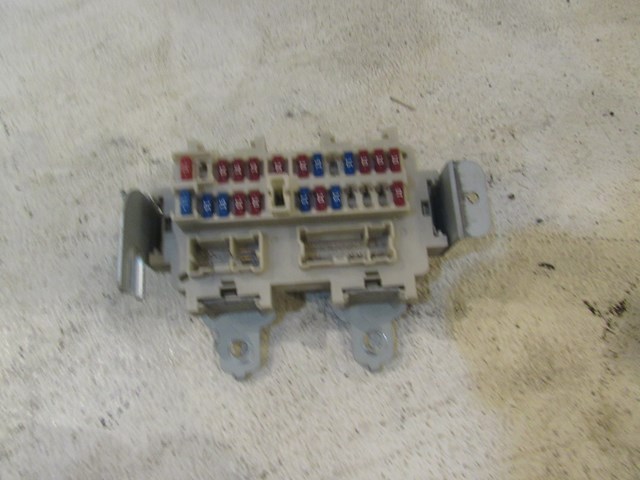 2006 Infiniti G35 Coupe Fuse Box AM60A