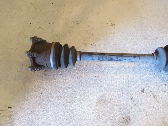 2006 Infiniti G35 Coupe Rear RH Passenger Axle