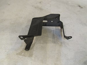 2006 Infiniti G35 Coupe Rear RH Quarter Corner Bracket