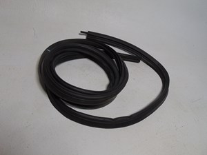 2014 Nissan Juke Nismo RS Hatch Seal