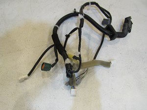 2014 Nissan Juke Nismo RS Front RH Door Wiring 24124 1KM0C