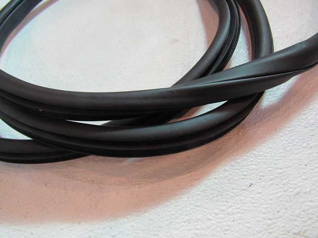 2014 Nissan Juke Nismo RS Front RH Passenger Door Seal