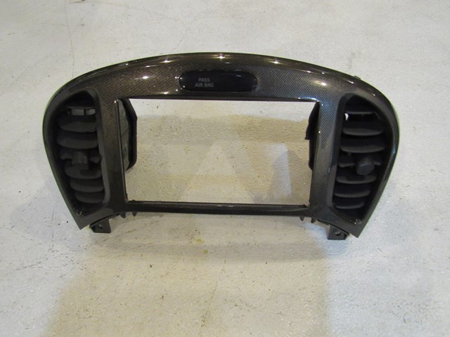  2014 Nissan Juke Nismo RS Dash Vent Radio Bezel Trim Panel