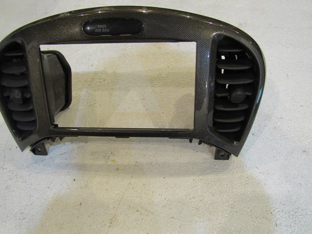  2014 Nissan Juke Nismo RS Dash Vent Radio Bezel Trim Panel