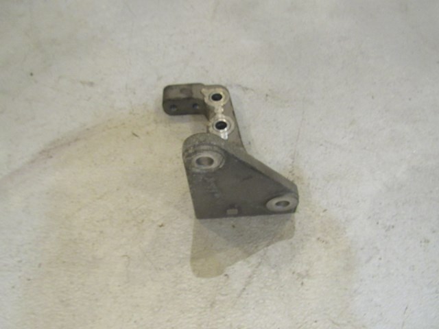 14 Nissan Juke Nismo RS Transfer Case Bracket Transfer Case Mount