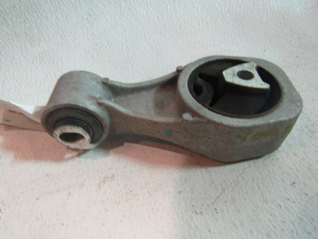 2014 Nissan Juke Nismo RS Torque Rod Engine Mount 