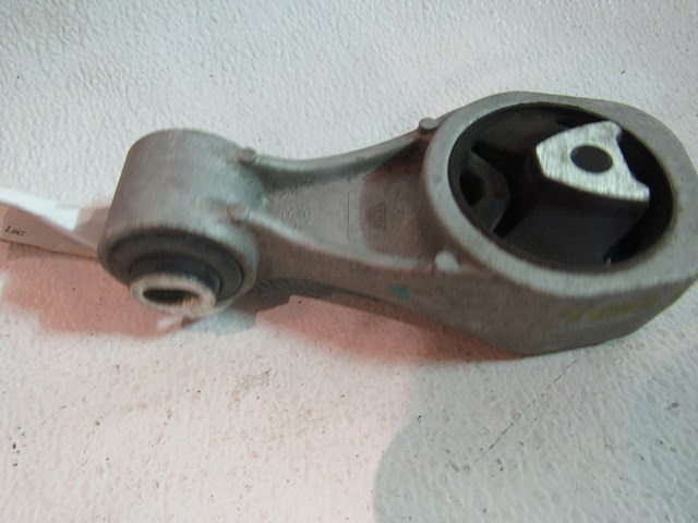 2014 Nissan Juke Nismo RS Torque Rod Engine Mount 