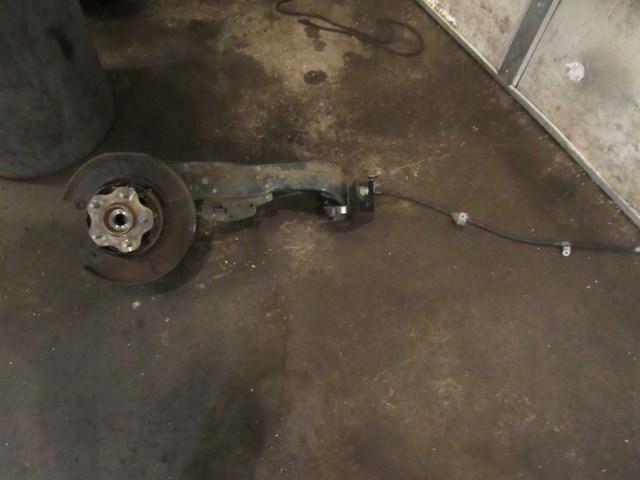 2014 Nissan Juke Nismo RS AWD Rear LH Driver Spindle Hub Assembly