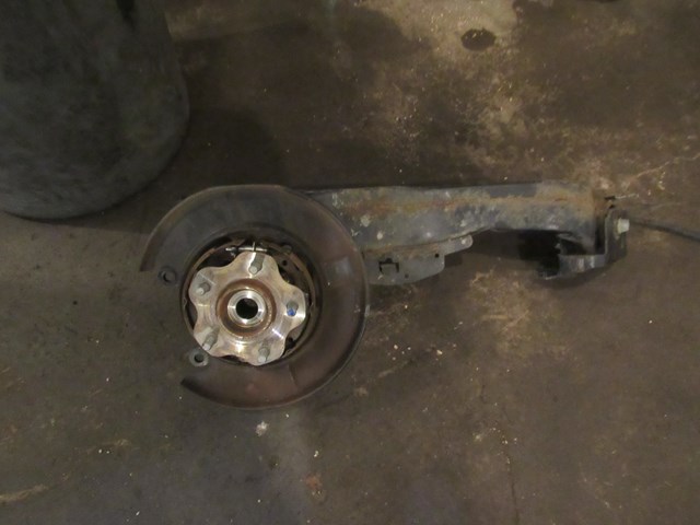 2014 Nissan Juke Nismo RS AWD Rear LH Driver Spindle Hub Assembly