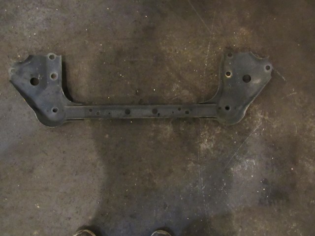 2014 Nissan Juke Nismo AWD Front Subframe Stay Brace Crossmember