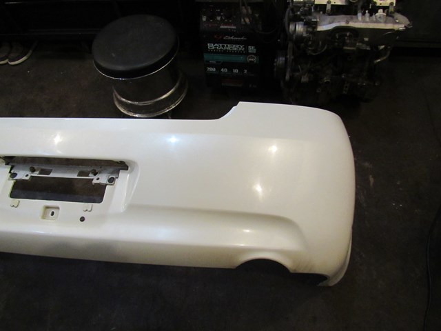 2007 Infiniti G35 Sedan Rear Bumper Cover WHITE