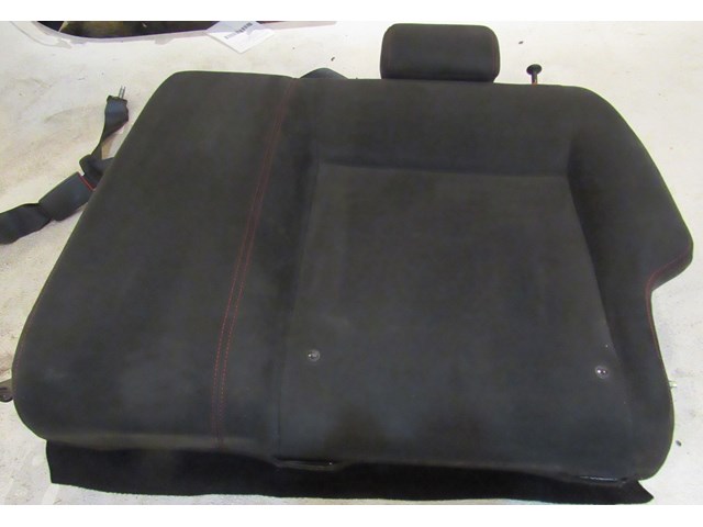 2014 Nissan Juke Nismo RS Rear LH & Center Seat Back w/Belt