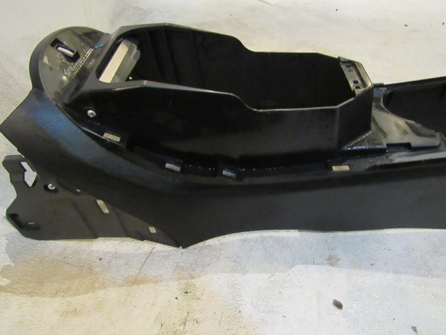 14 Nissan Juke Nismo RS Bottom Portion of the Center Console AT