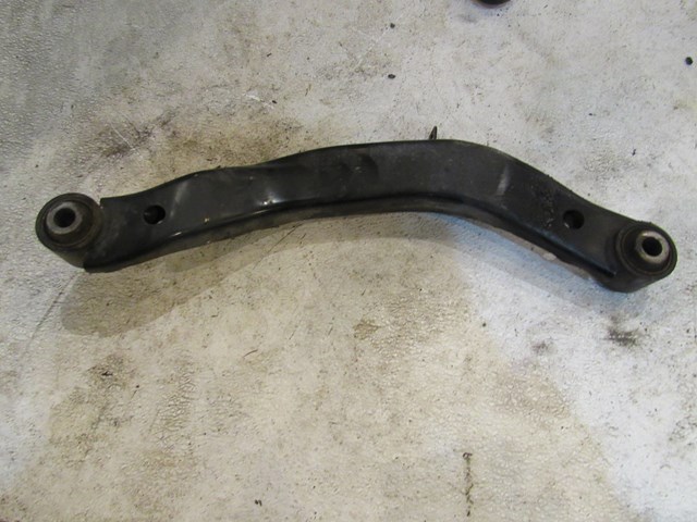 2014 Nissan Juke Nismo RS Rear RH Passenger Upper Control Arm