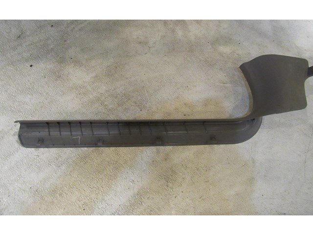 2004 Subaru Forester XT Front LH Driver Door Sill Kick Plate 94060SA090