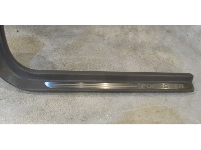 2004 Subaru Forester XT Front LH Driver Door Sill Kick Plate 94060SA090