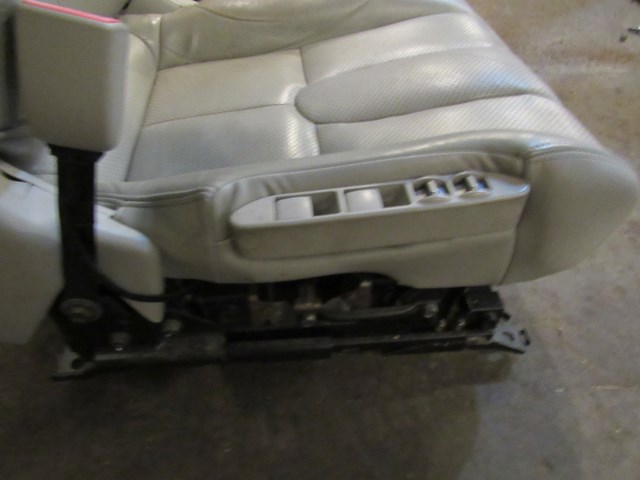 2006 Infiniti G35 Coupe LH Driver Front Seat See Description