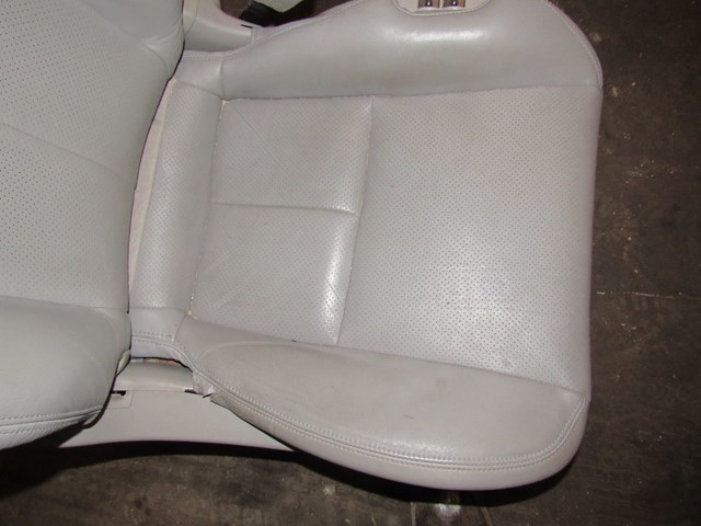 2006 Infiniti G35 Coupe RH Passenger Front Seat See Description