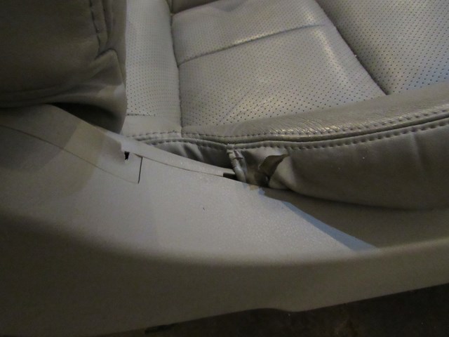 2006 Infiniti G35 Coupe RH Passenger Front Seat See Description