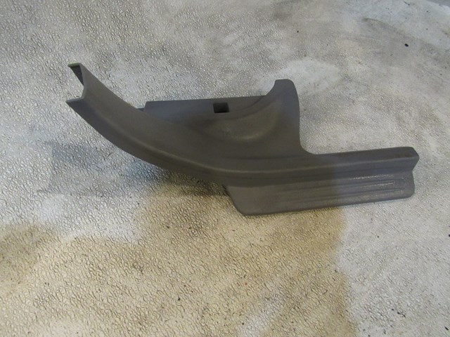 2004 Subaru Forester XT Rear RH Door Sill Kick Plate 94061SA000