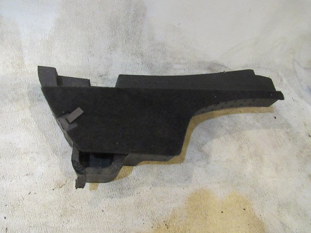 2004 Subaru Forester XT Rear RH Hatch Spacer Foam-See description