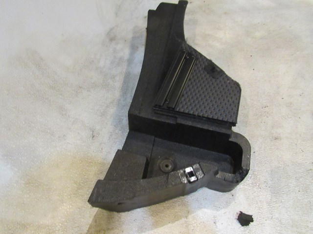 2004 Subaru Forester XT Rear RH Hatch Spacer Foam-See description