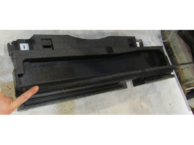2004 Subaru Forester XT Hatch Floor Foam Spacer Moulding w/Carpet