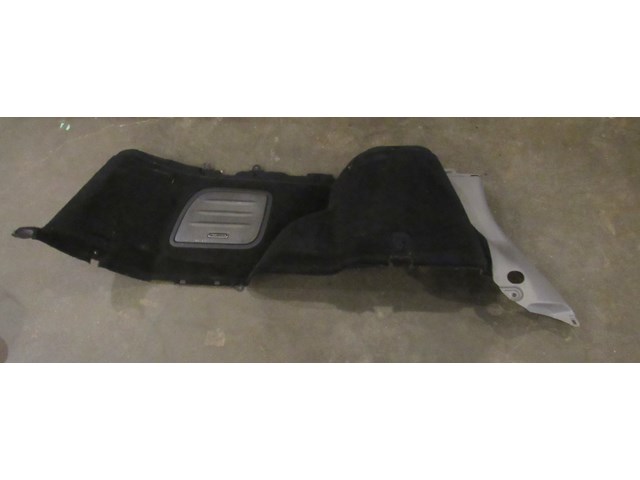2004 Subaru Forester XT LH Driver Hatch Quarter Moulding w/Carpet