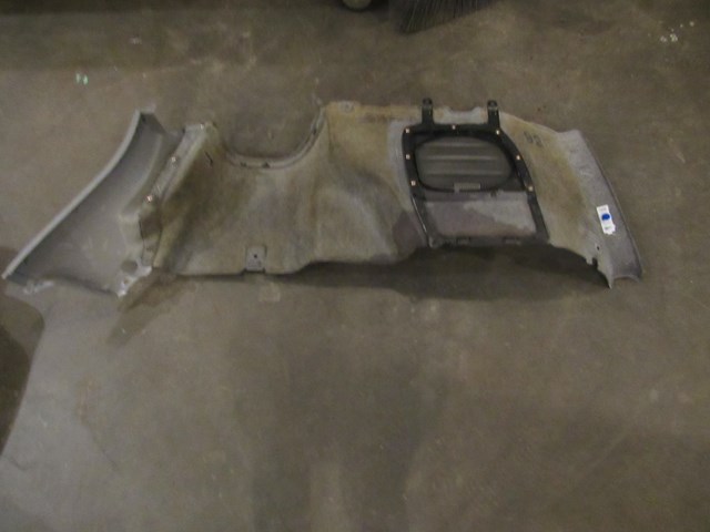 2004 Subaru Forester XT LH Driver Hatch Quarter Moulding w/Carpet