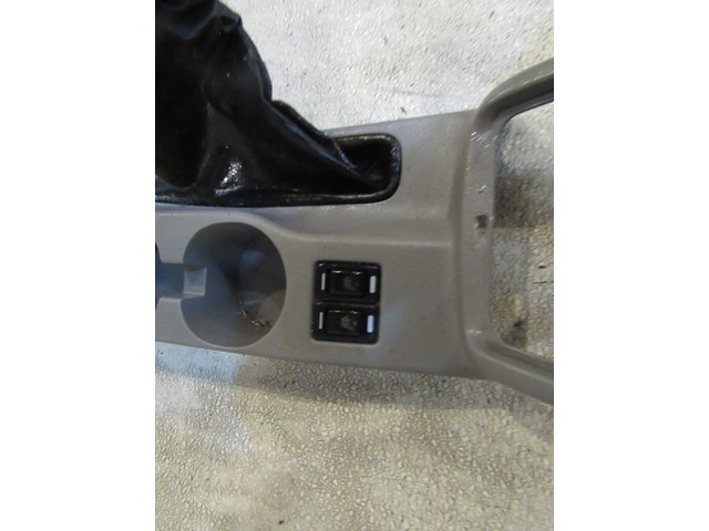 04 Subaru Forester XT Center Console Ebrake Boot Seat Heat