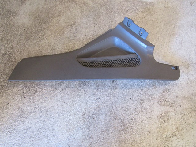  2004 Subaru Forester XT RH Passenger Center Console Side Kick Trim Panel