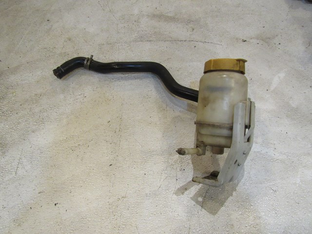 2004 Subaru Forester XT Power Steering Fluid Reservoir