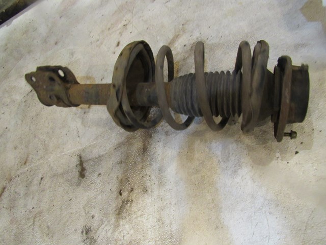 2004 Subaru Forester XT Front RH Passenger Strut