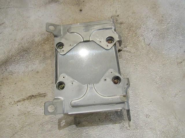 2004 Subaru Forester XT Air Bag Control Module 98221SA080