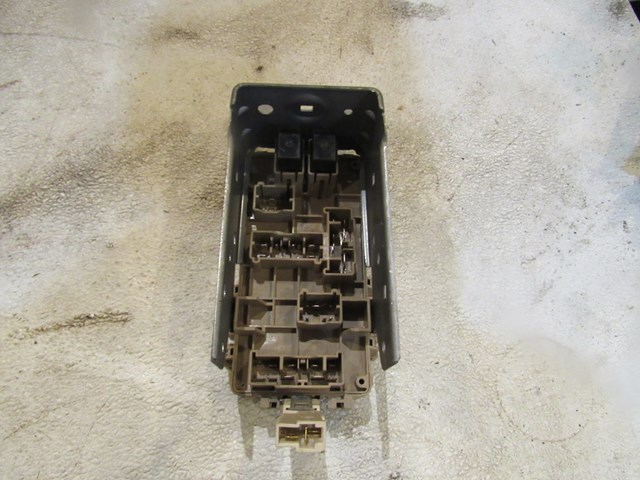 2004 Subaru Forester XT AT Interior Cabin Fuse Box