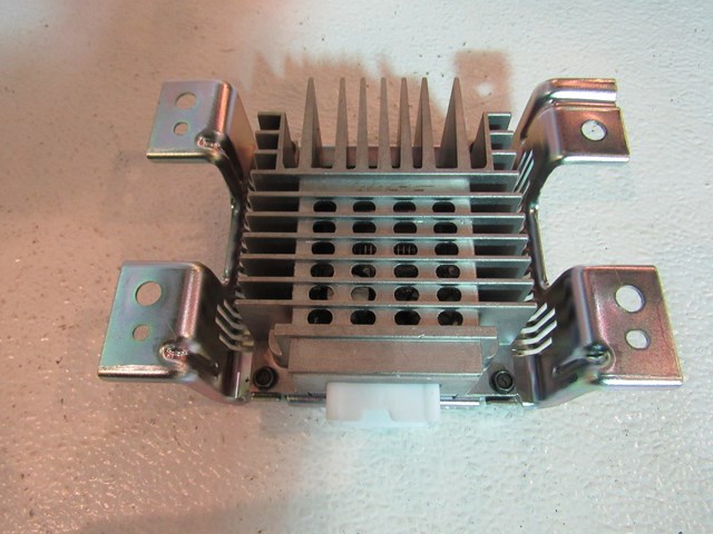 2009 Infiniti G37 Coupe Small Amplifier 28060 JL02A