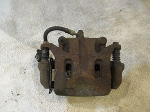 2009 Infiniti G37 Coupe Front RH Passenger Caliper