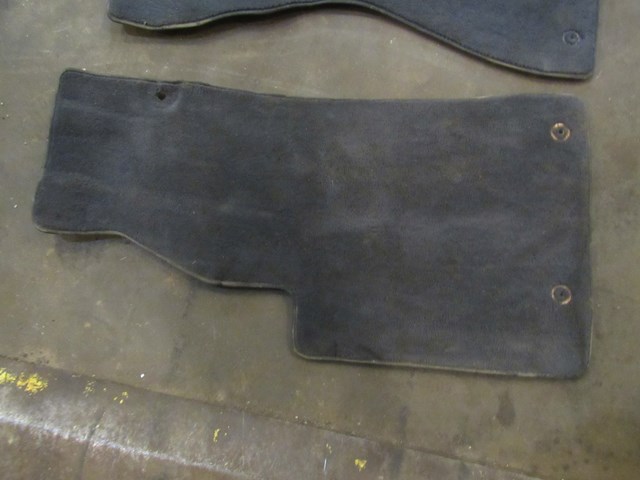 1997 Audi A8L Front Interior Carpet Sections 